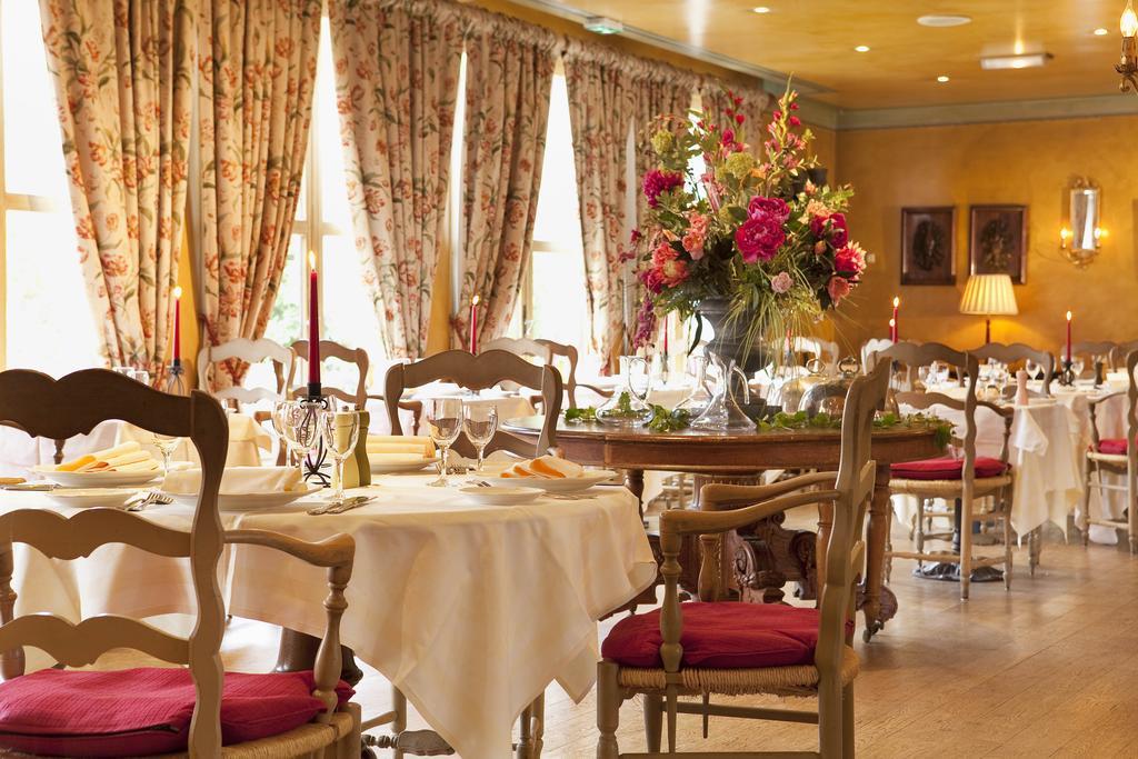 Hotel Le Manoir De Gressy Esterno foto