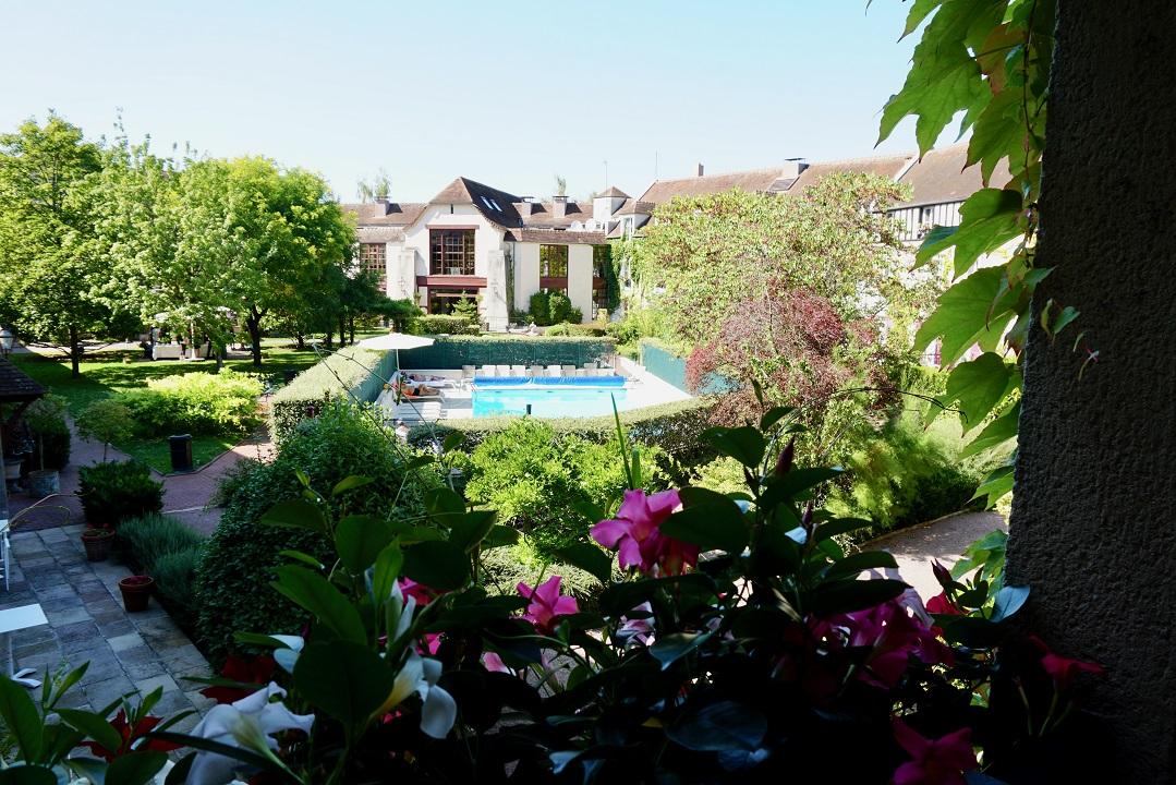 Hotel Le Manoir De Gressy Esterno foto