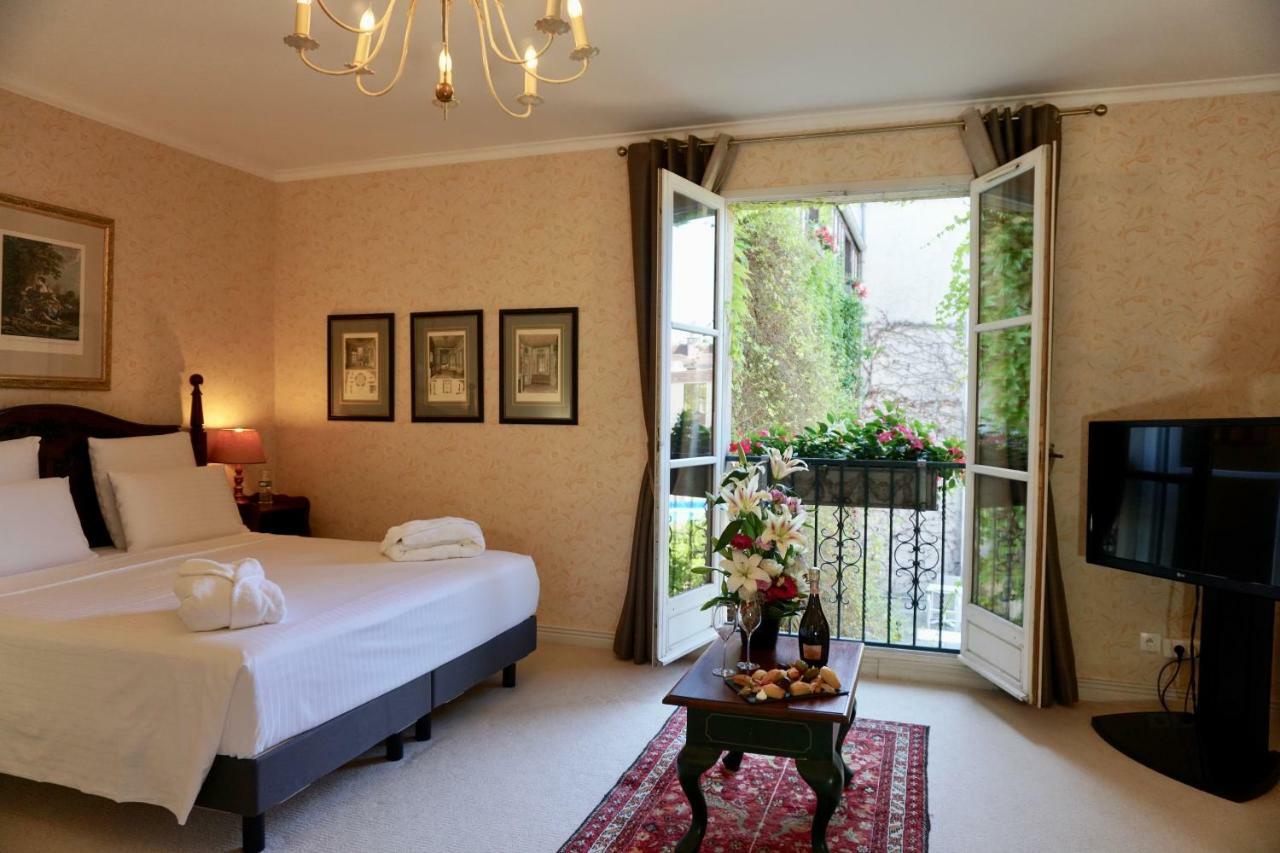 Hotel Le Manoir De Gressy Esterno foto