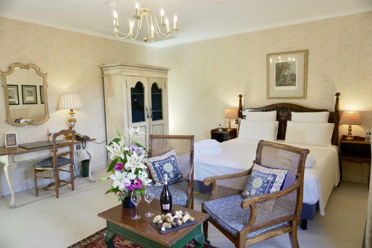 Hotel Le Manoir De Gressy Esterno foto
