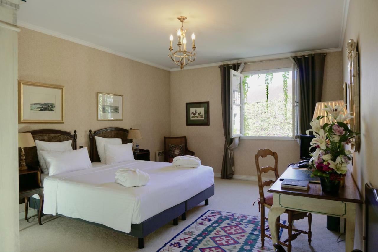 Hotel Le Manoir De Gressy Esterno foto